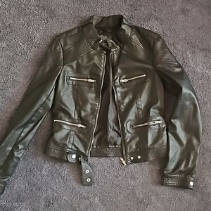 Moscato black jacket